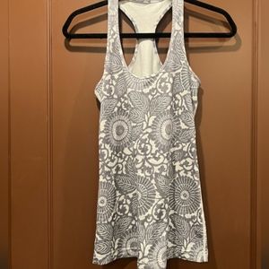 Super cute Lululemon tank size 6